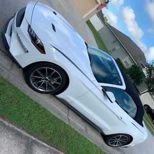 Meet your Posher, Joshua